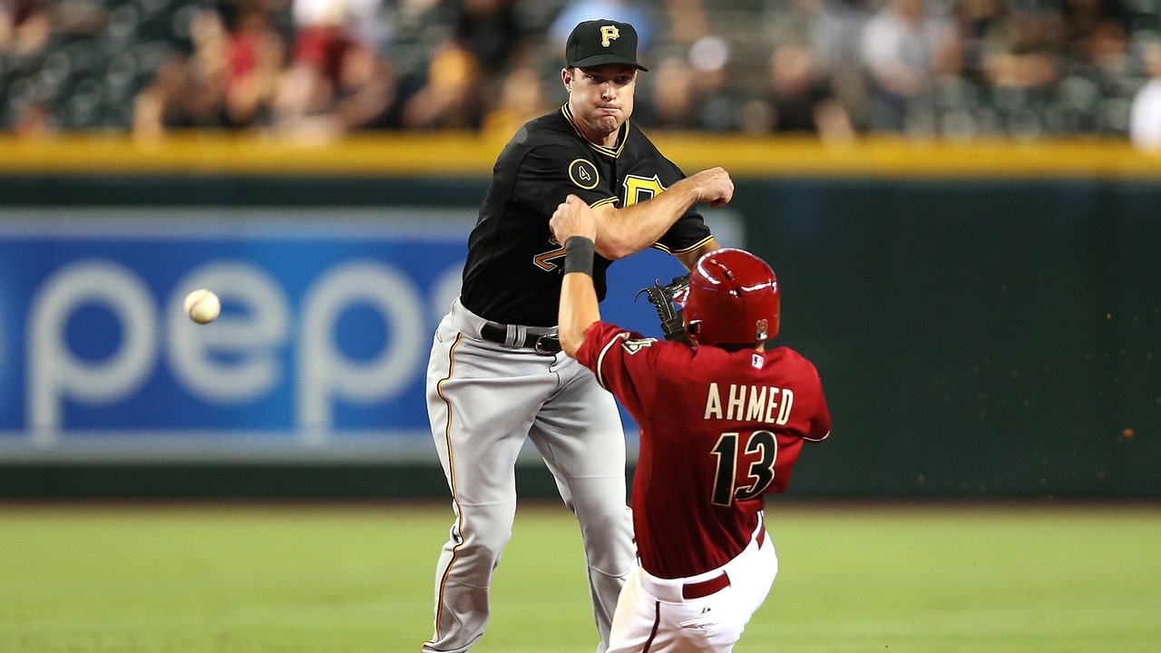 Pirates fall to D-backs in 10 on controversial break-up of double play